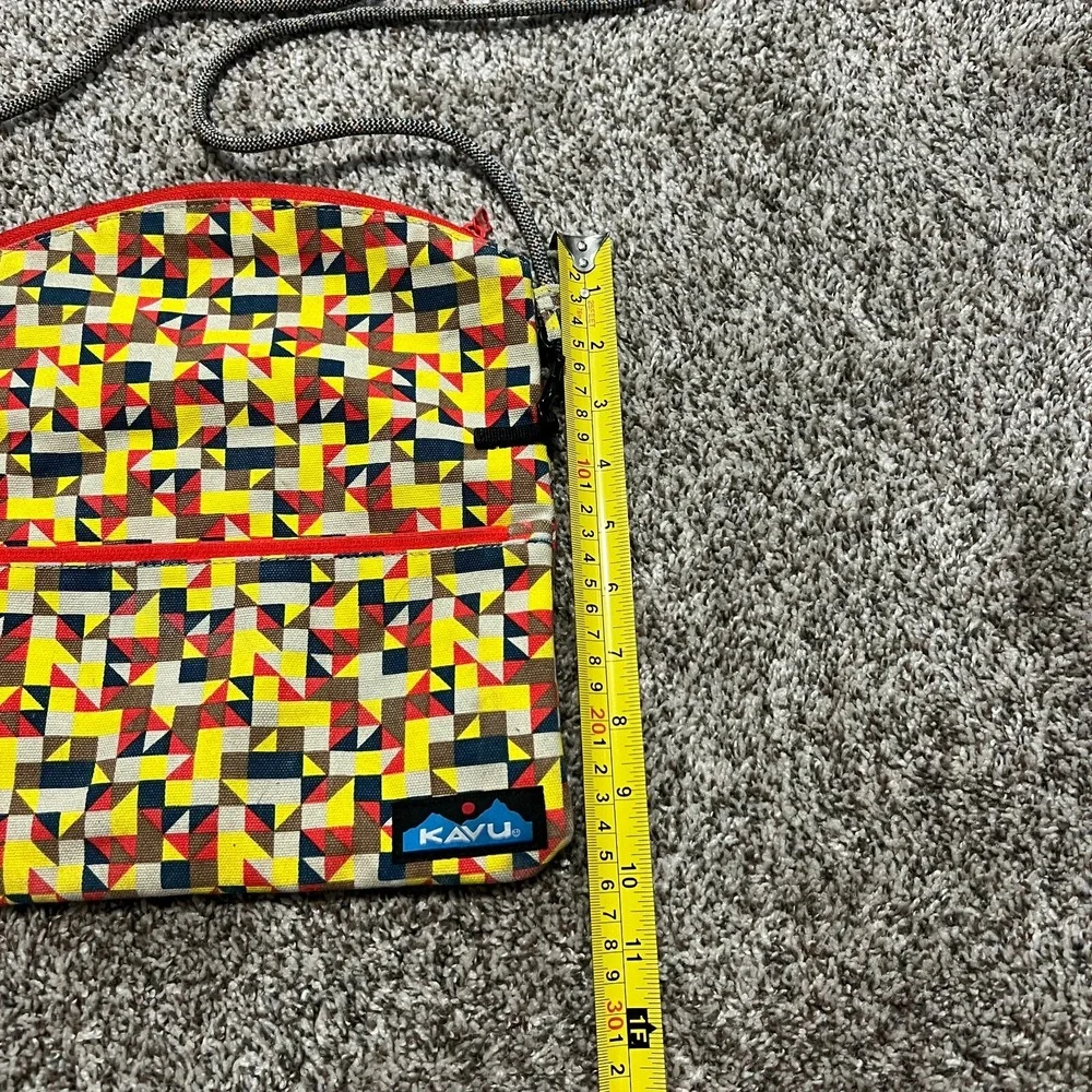 KAVU Colorful Geometric Aztec Print Crossbody Slingaling Fold Over Bag